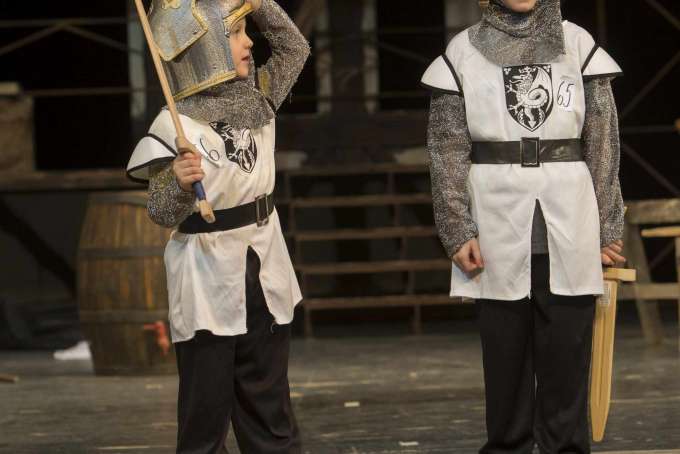 Alexander, Dominik